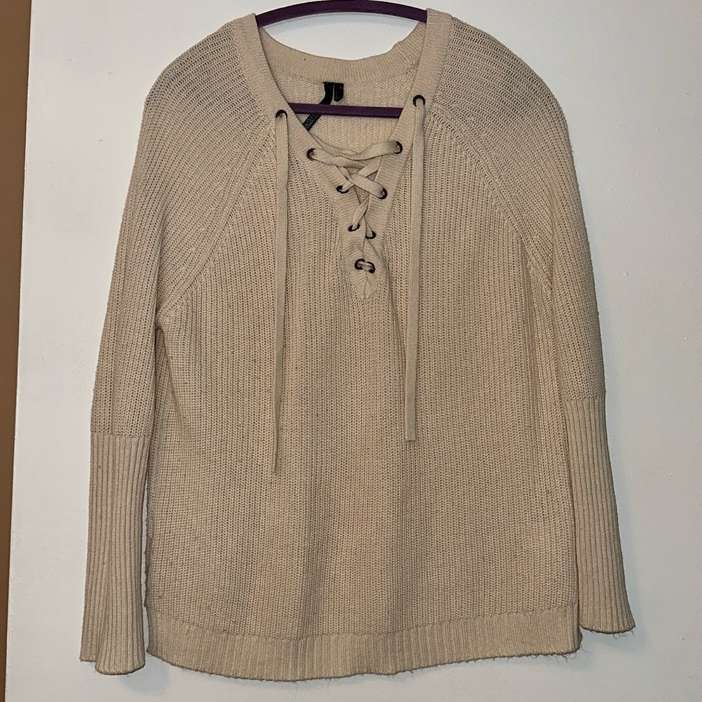 Tilly’s Sweater 🤍